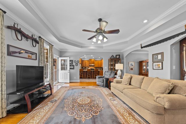 2834 Bolton Rd, Columbia, TN 38401