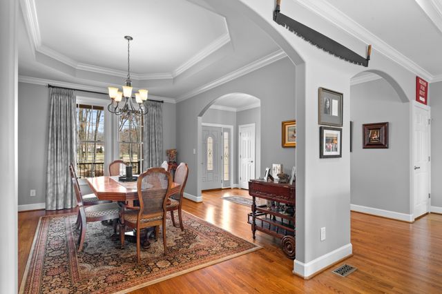 2834 Bolton Rd, Columbia, TN 38401