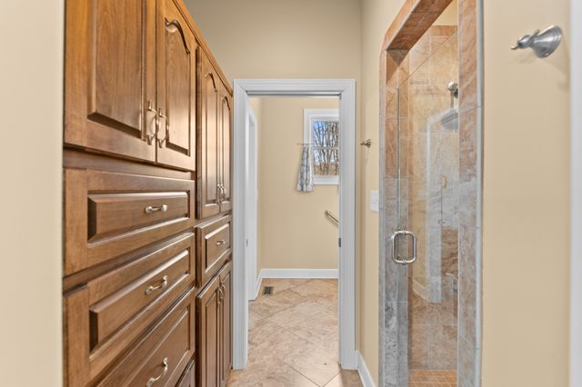 2834 Bolton Rd, Columbia, TN 38401