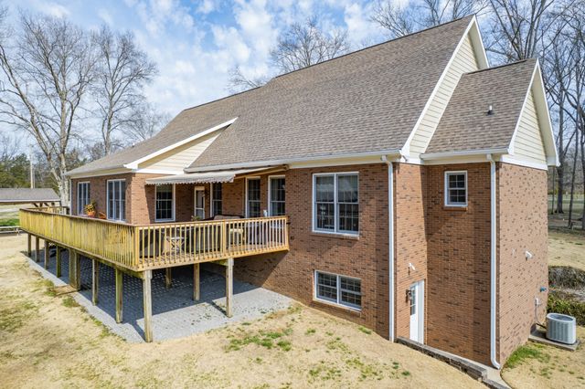 2834 Bolton Rd, Columbia, TN 38401