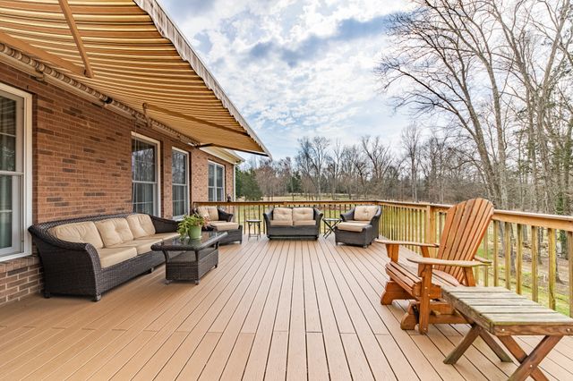 2834 Bolton Rd, Columbia, TN 38401