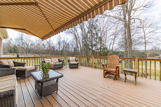 2834 Bolton Rd, Columbia, TN 38401