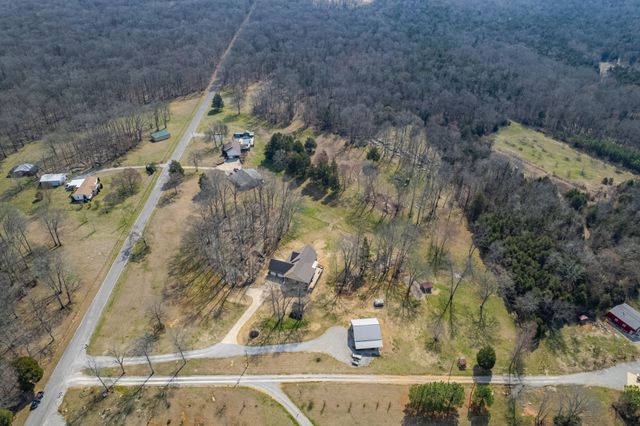 2834 Bolton Rd, Columbia, TN 38401