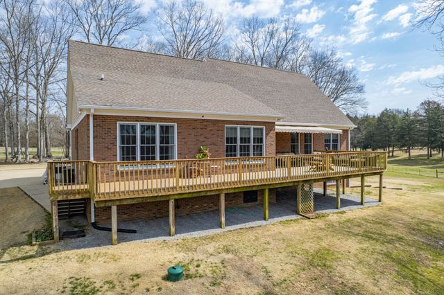 2834 Bolton Rd, Columbia, TN 38401