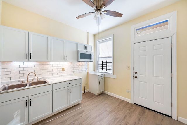 1439 W Garfield Boulevard, Chicago, IL 60636