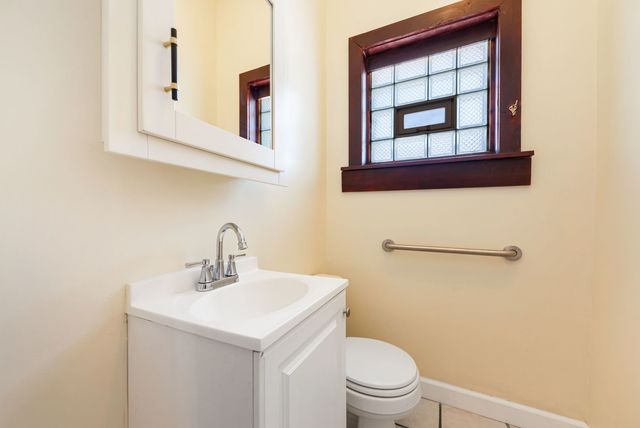 1439 W Garfield Boulevard, Chicago, IL 60636