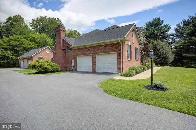 6618 NAHAL DR, Frederick, MD 21702