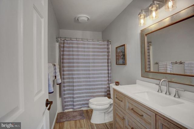6618 NAHAL DR, Frederick, MD 21702