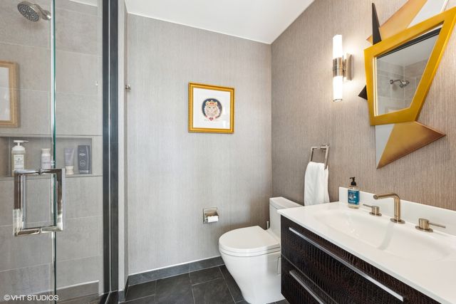 800 N Michigan Avenue 4001, Chicago, IL 60611