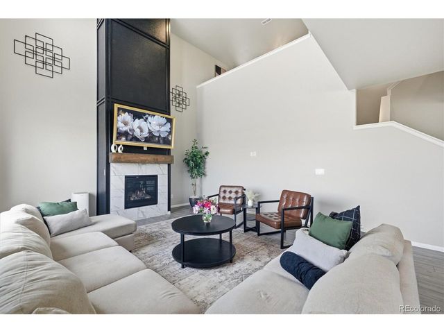 1834 S De Gaulle Ct, Aurora, CO 80018