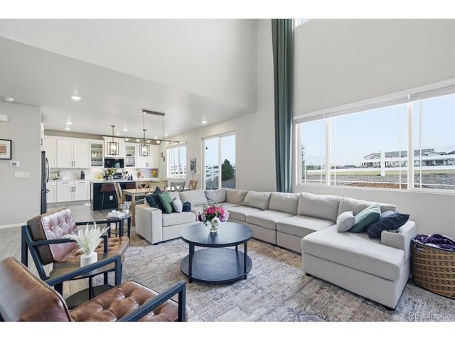 1834 S De Gaulle Ct, Aurora, CO 80018