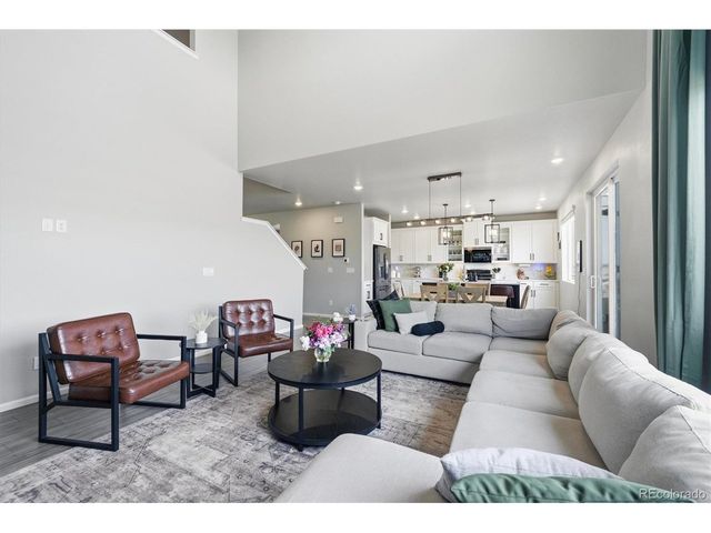 1834 S De Gaulle Ct, Aurora, CO 80018