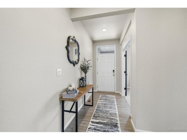 1834 S De Gaulle Ct, Aurora, CO 80018