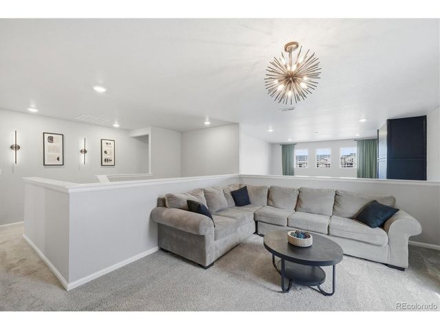 1834 S De Gaulle Ct, Aurora, CO 80018