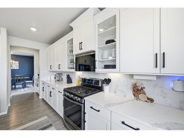 1834 S De Gaulle Ct, Aurora, CO 80018