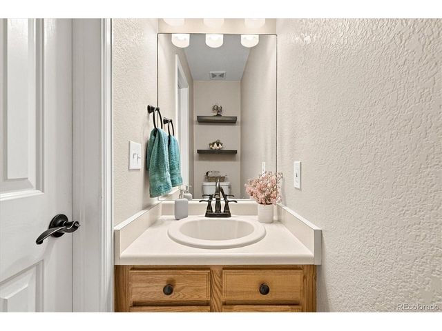 3567 Boardwalk Cir, Highlands Ranch, CO 80129