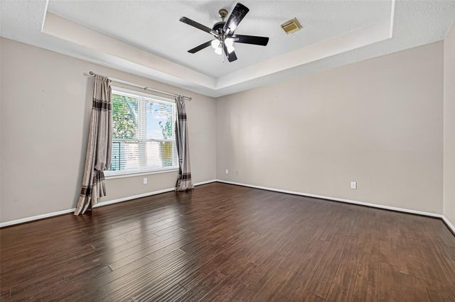 11603 Oak Lake Park Drive, Sugar Land, TX 77498