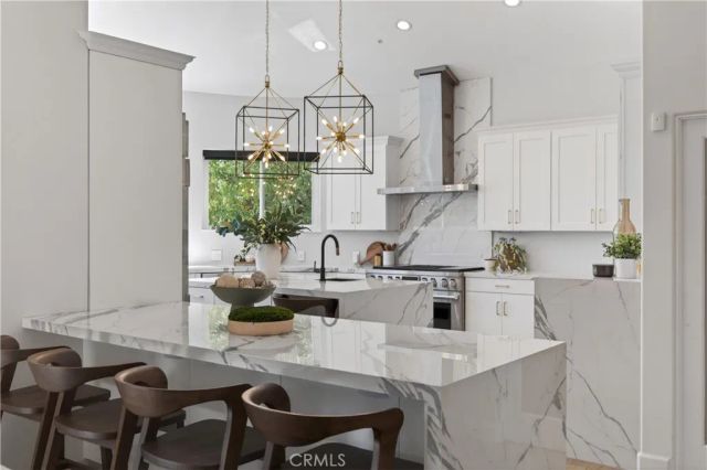 1377 Pathfinder Avenue, Westlake Village, CA 91362