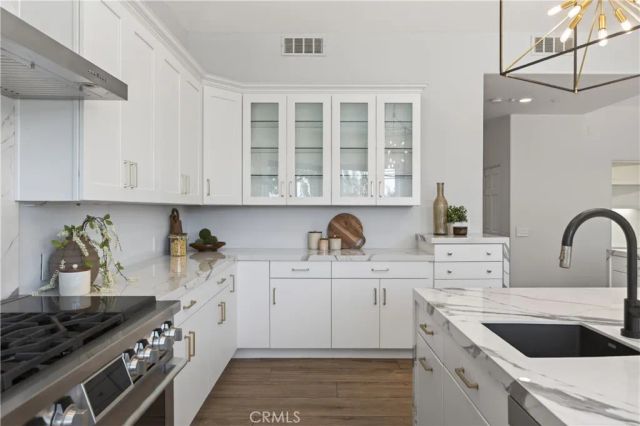1377 Pathfinder Avenue, Westlake Village, CA 91362