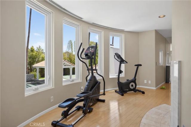 1377 Pathfinder Avenue, Westlake Village, CA 91362