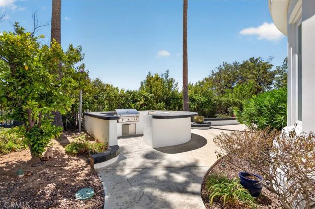 1377 Pathfinder Avenue, Westlake Village, CA 91362