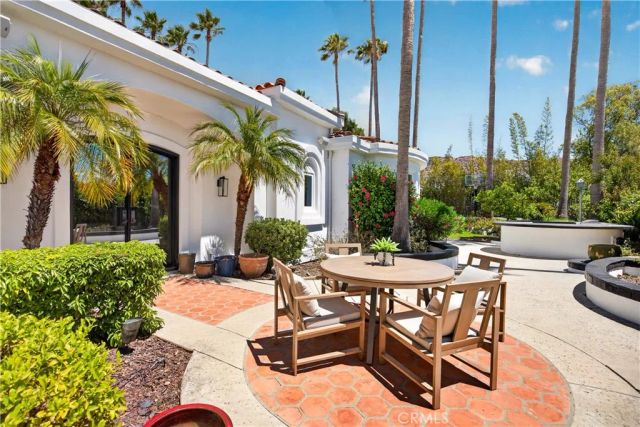 1377 Pathfinder Avenue, Westlake Village, CA 91362