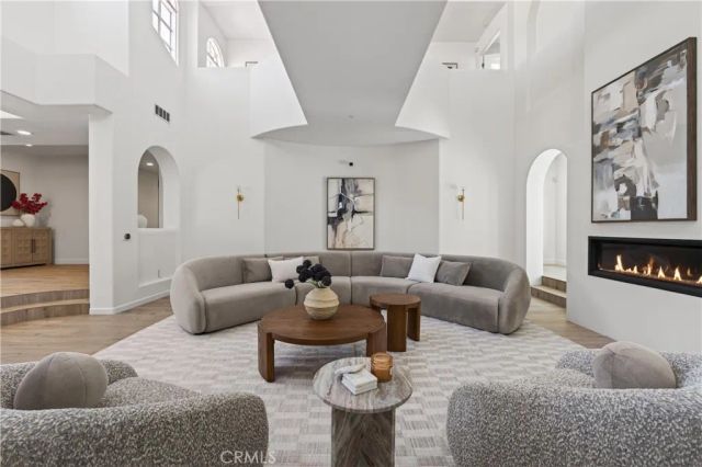 1377 Pathfinder Avenue, Westlake Village, CA 91362