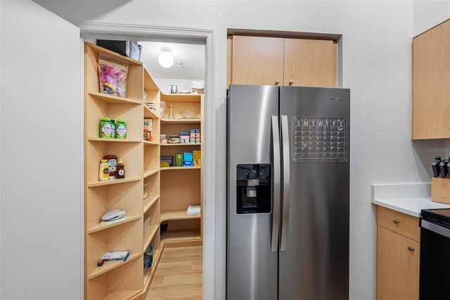200 4TH AVENUE S 110, St Petersburg, FL 33701