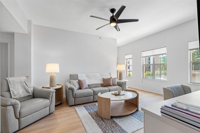 200 4TH AVENUE S 110, St Petersburg, FL 33701