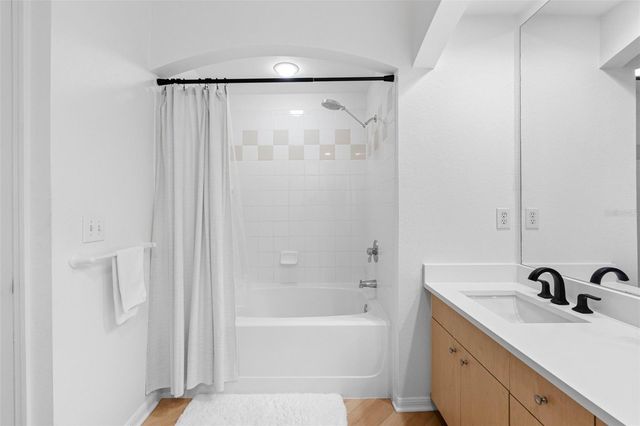 200 4TH AVENUE S 110, St Petersburg, FL 33701