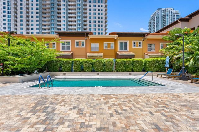 200 4TH AVENUE S 110, St Petersburg, FL 33701