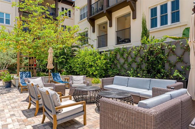 200 4TH AVENUE S 110, St Petersburg, FL 33701