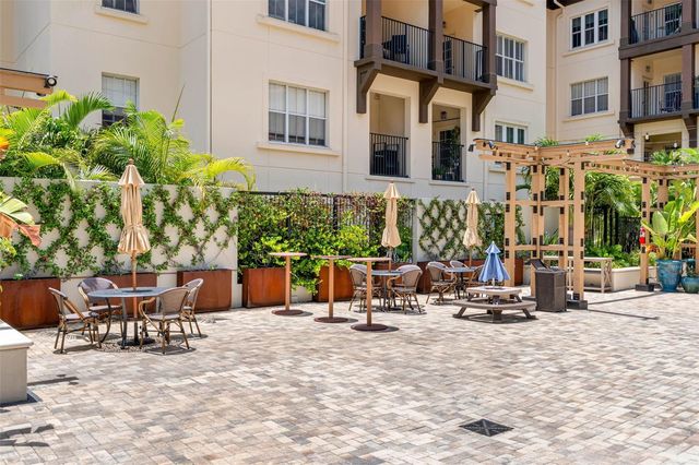 200 4TH AVENUE S 110, St Petersburg, FL 33701