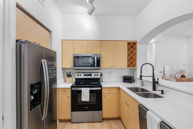 200 4TH AVENUE S 110, St Petersburg, FL 33701