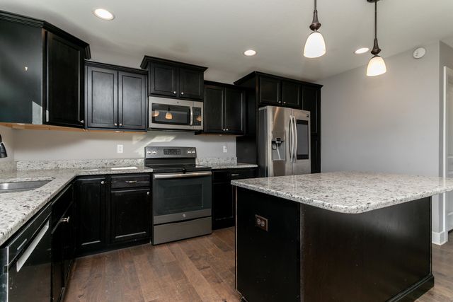 3508 YELLOWWOOD DR, Columbia, MO 65202