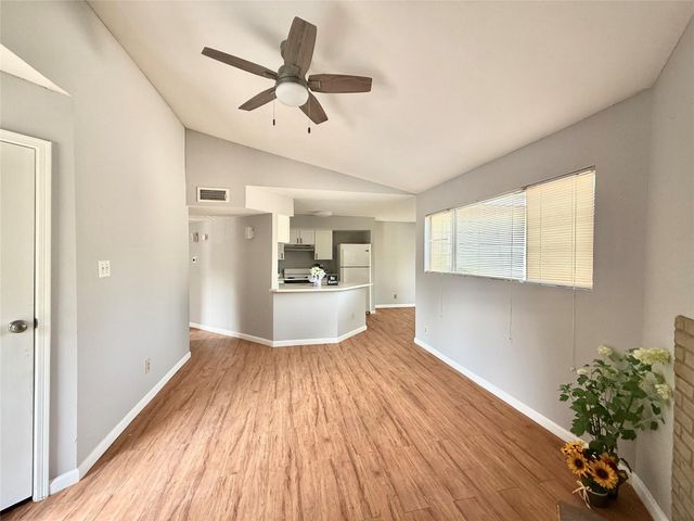 7200 W T C Jester Boulevard 3902, North Houston, TX 77088