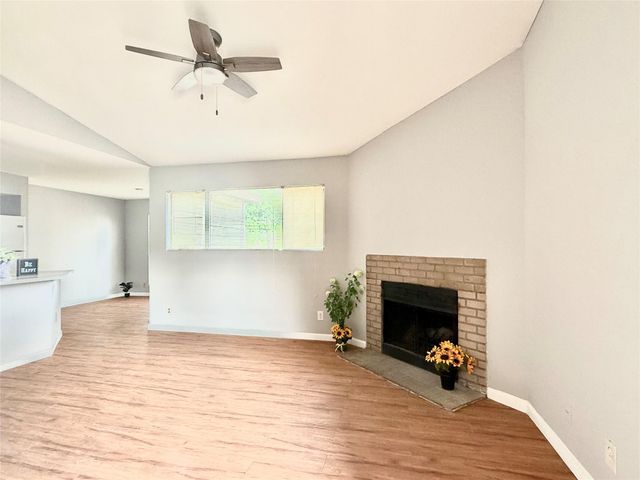 7200 W T C Jester Boulevard 3902, North Houston, TX 77088