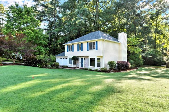 1172 Dogwood Forest NE Drive, Marietta, GA 30068