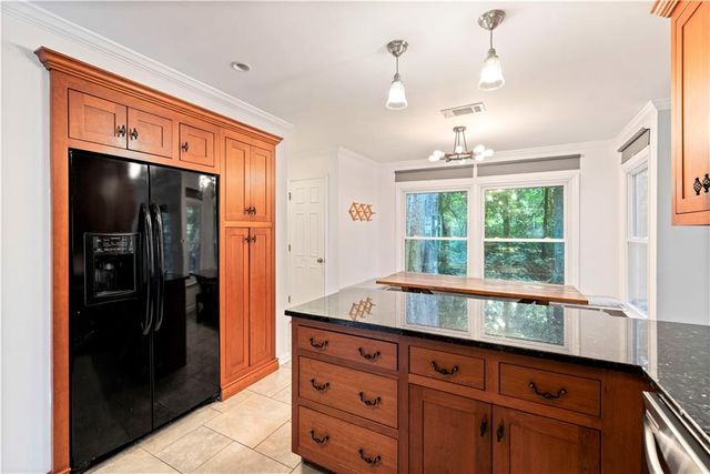 1172 Dogwood Forest NE Drive, Marietta, GA 30068