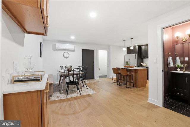 16 E WALNUT ST, Lancaster, PA 17602