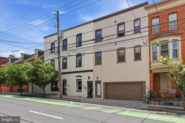 16 E WALNUT ST, Lancaster, PA 17602