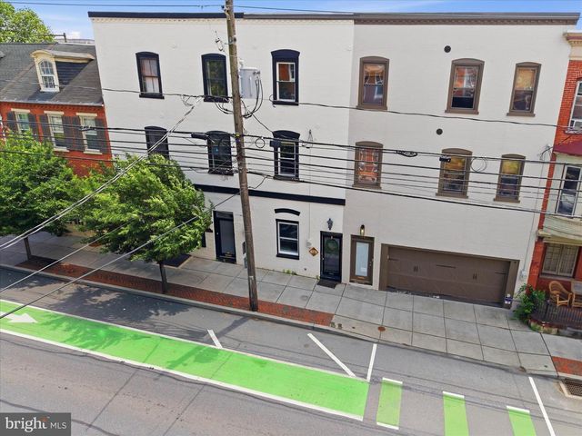 16 E WALNUT ST, Lancaster, PA 17602
