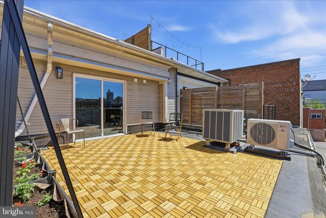 16 E WALNUT ST, Lancaster, PA 17602