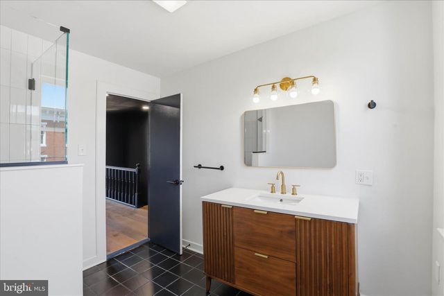 16 E WALNUT ST, Lancaster, PA 17602
