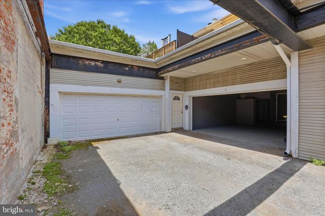 16 E WALNUT ST, Lancaster, PA 17602