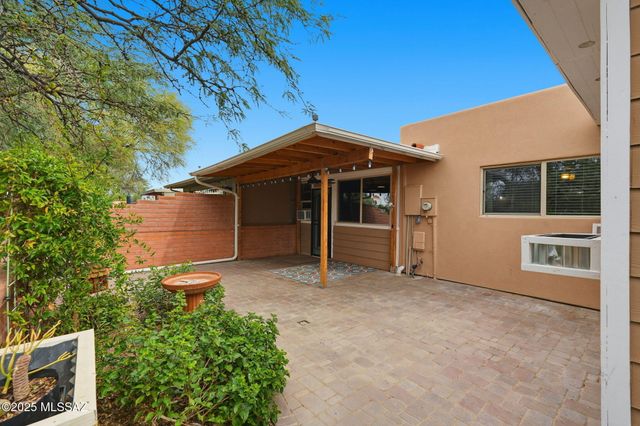 301 N Paseo De Los Conquistadores, Green Valley, AZ 85614