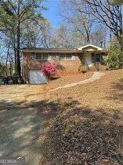 2931 Pine Hill Drive, Kennesaw, GA 30144