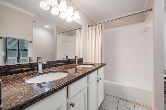 341 KENSINGTON LAKE CIRCLE, Brandon, FL 33511