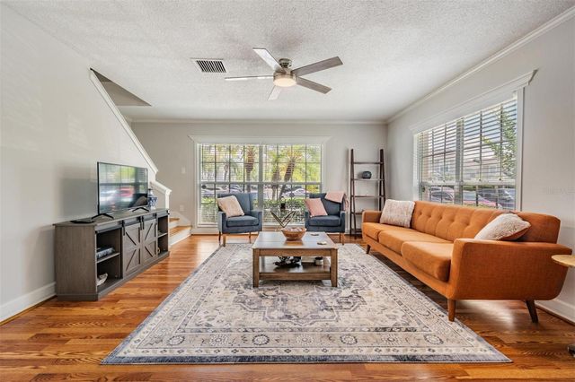 341 KENSINGTON LAKE CIRCLE, Brandon, FL 33511