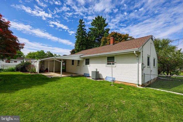 6291 CARPENTER ST, East Petersburg, PA 17520